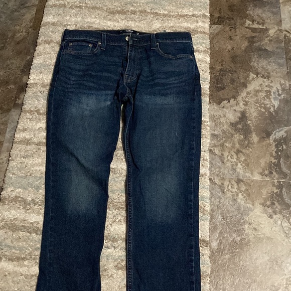 NWOT - Men’s Hollister Jeans (Dark Washed- Slim Straight) EPIC FLEX (33x32).. - Picture 6 of 9